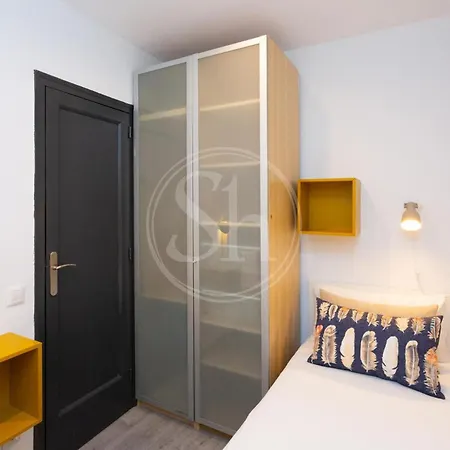 Lovely Near Sagrada Familia Appartement Barcelone