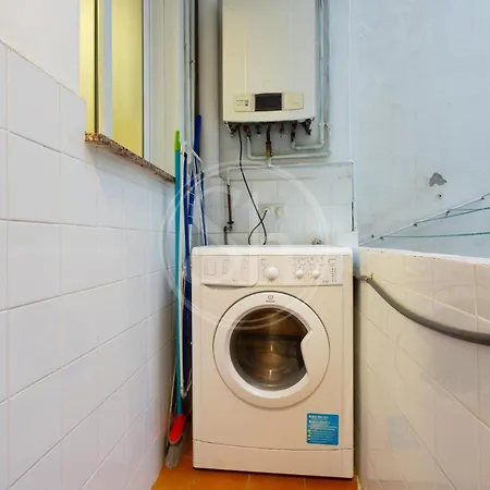 Lovely Near Sagrada Familia Appartement Barcelone