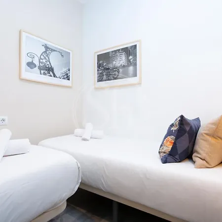 Appartement Lovely Near Sagrada Familia