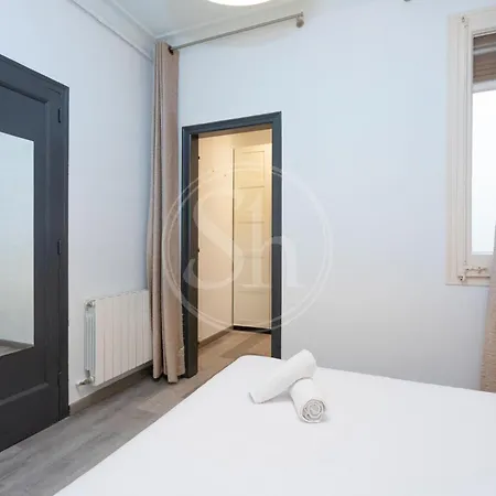 Lovely Near Sagrada Familia Appartement