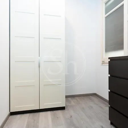 Lovely Near Sagrada Familia Appartement Barcelone